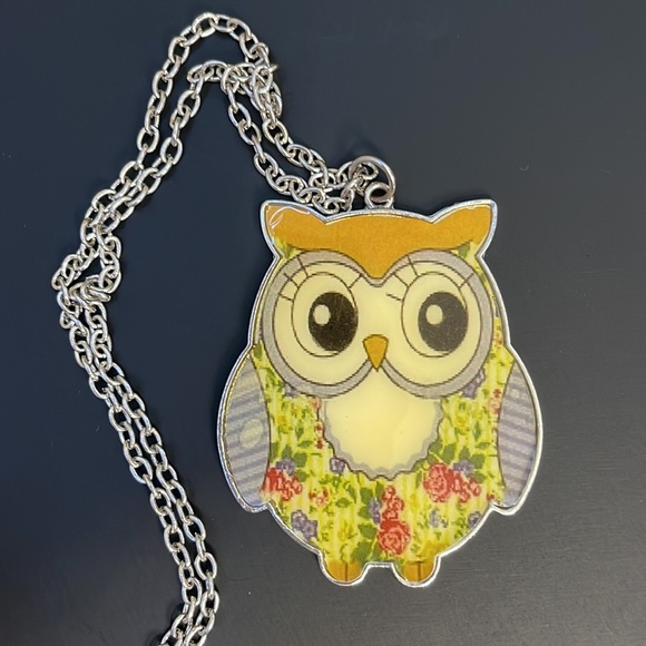 Owl Necklace & Earrings Set Owl Pendant Floral design - Picture 2 of 9